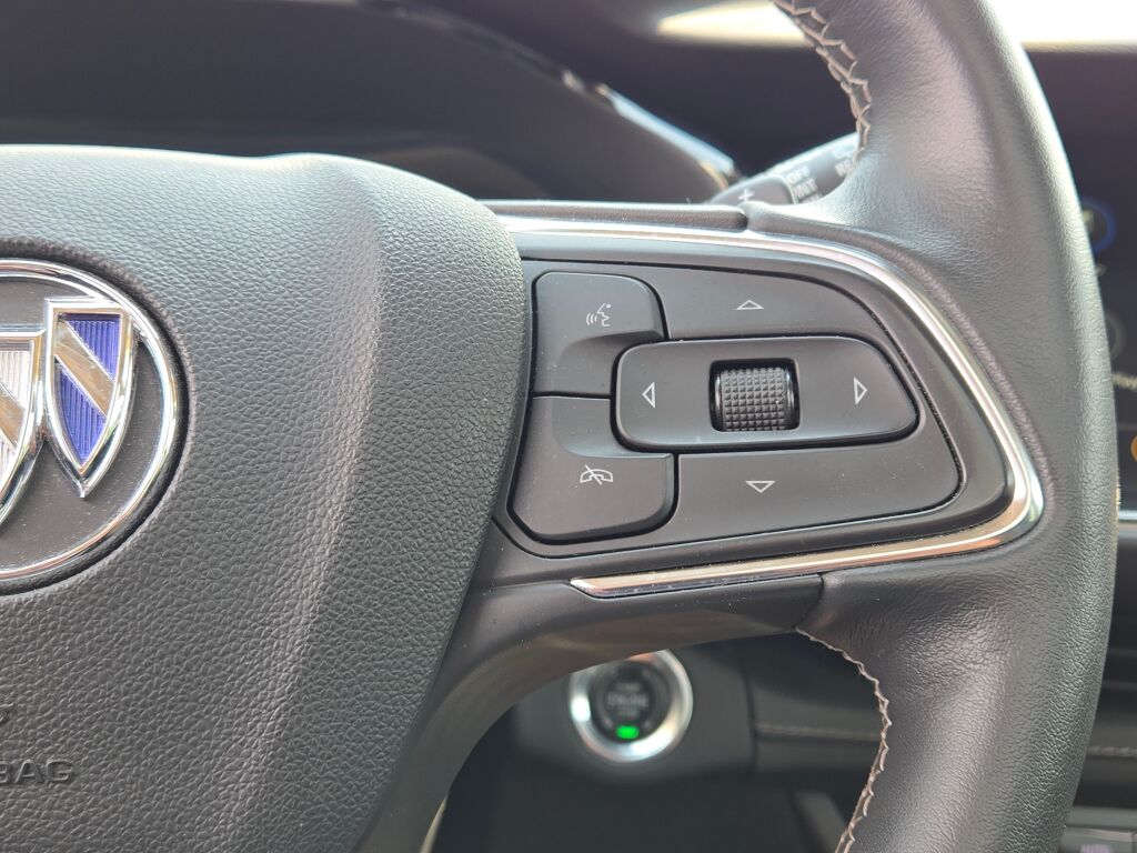 2023 Buick Envision Essence photo 33