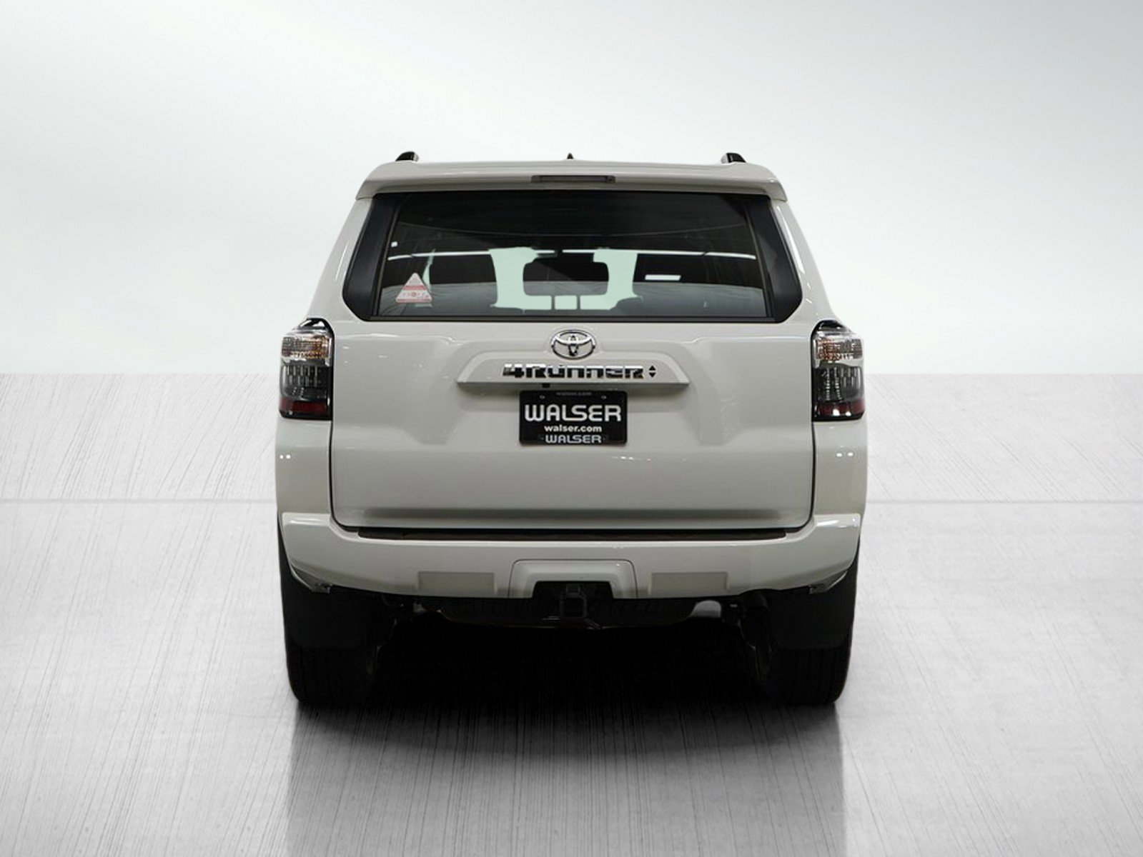 2024 Toyota 4Runner SR5 Premium photo 4