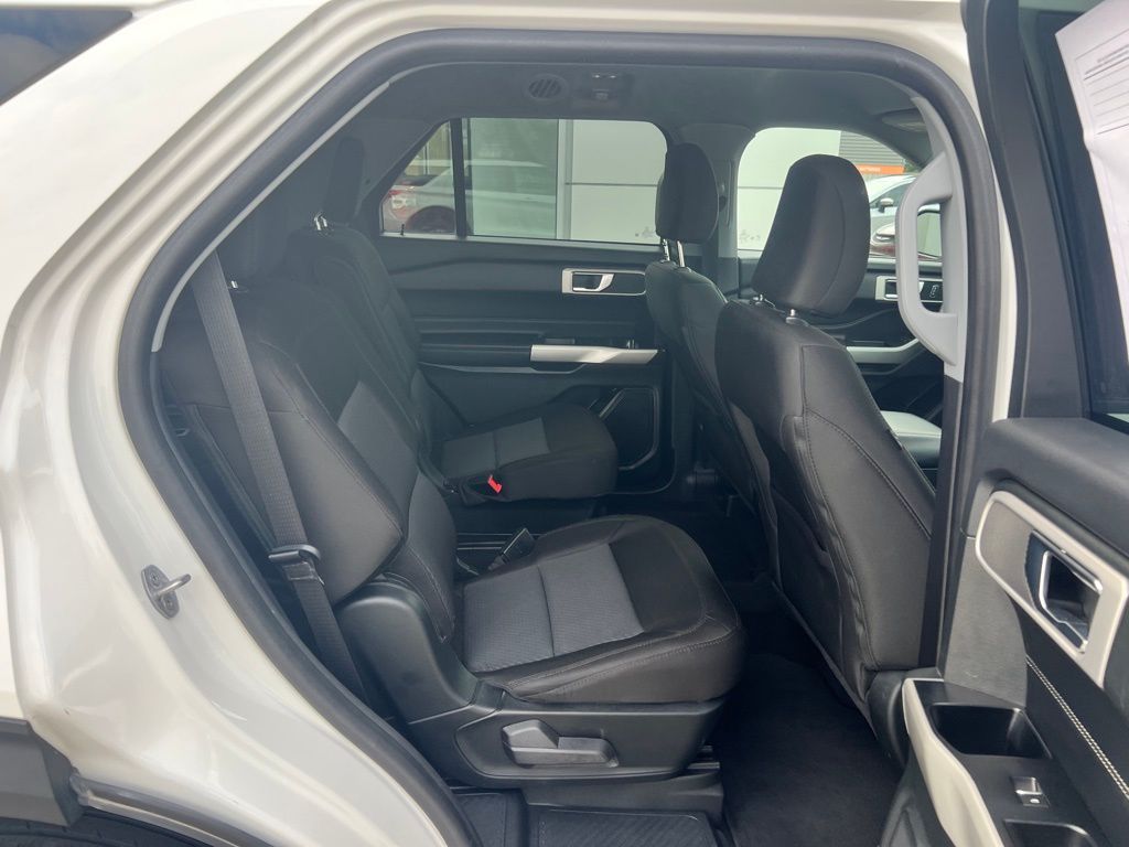 2022 Ford Explorer XLT photo 24