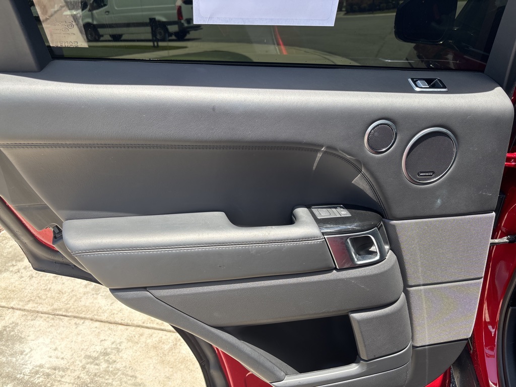 2019 Land Rover Range Rover Sport SuperCharged HSE Dynamic photo 17