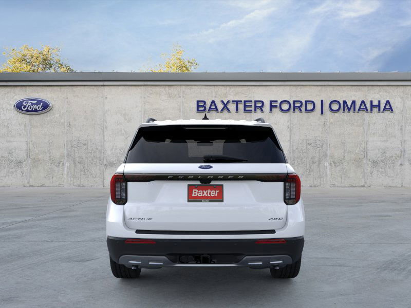 2025 Ford Explorer photo 16