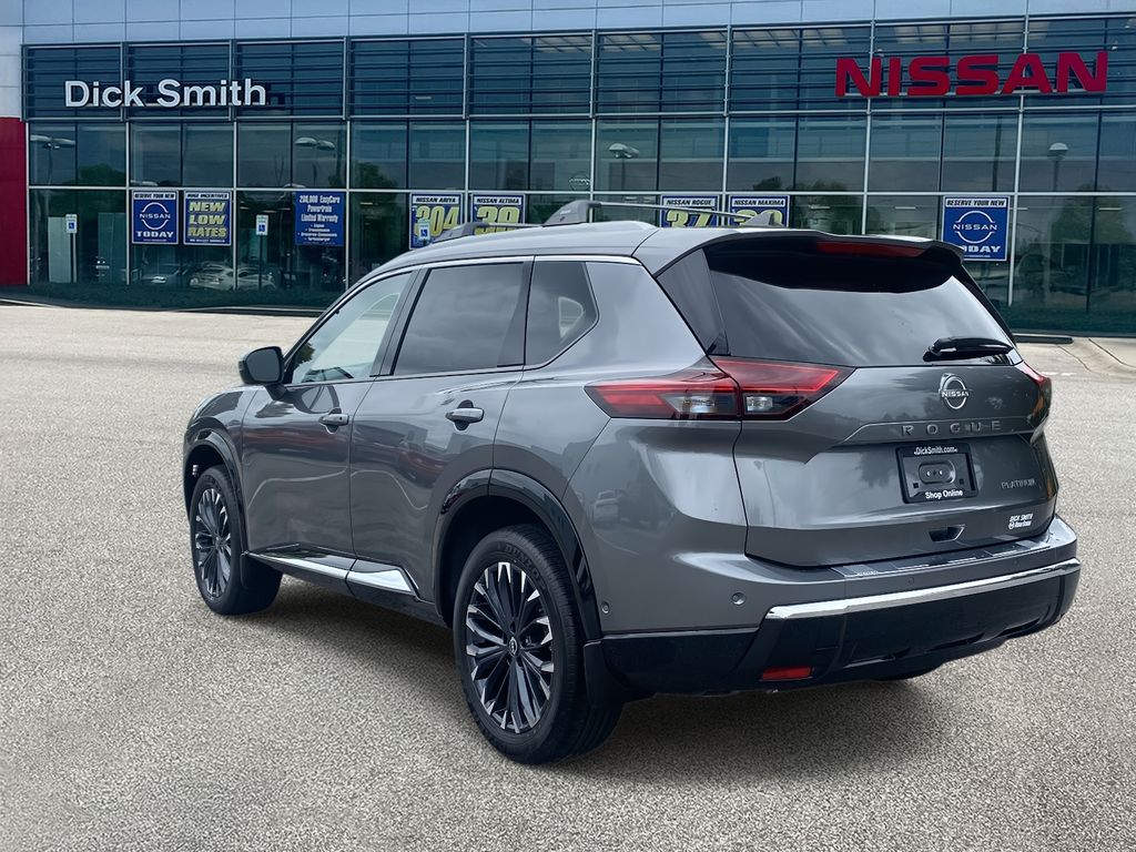 2025 Nissan Rogue Platinum photo 4
