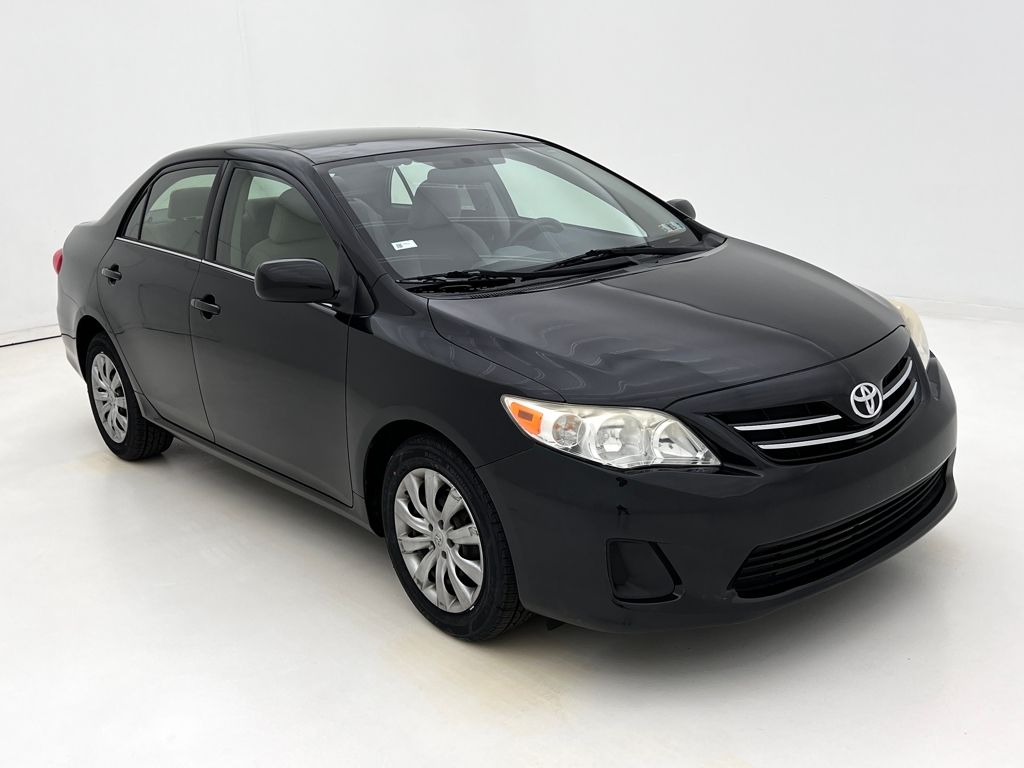 Used 2013 Toyota Corolla LE with VIN JTDBU4EE6DJ121057 for sale in Willow Grove, PA