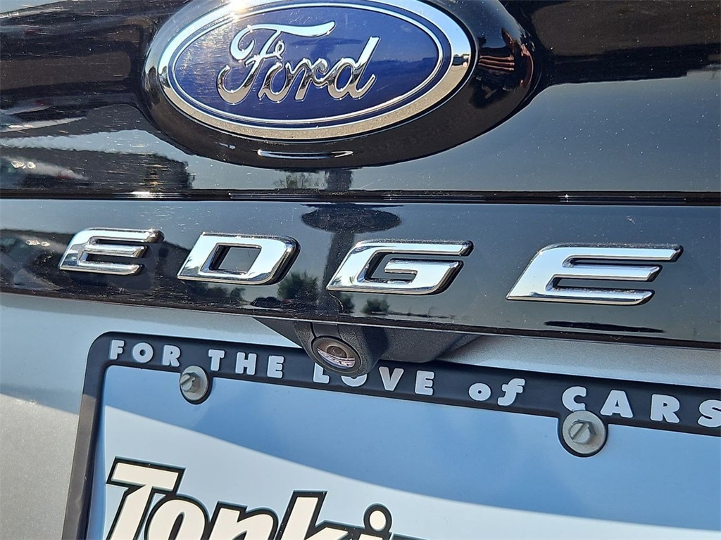 2023 Ford Edge Titanium photo 24