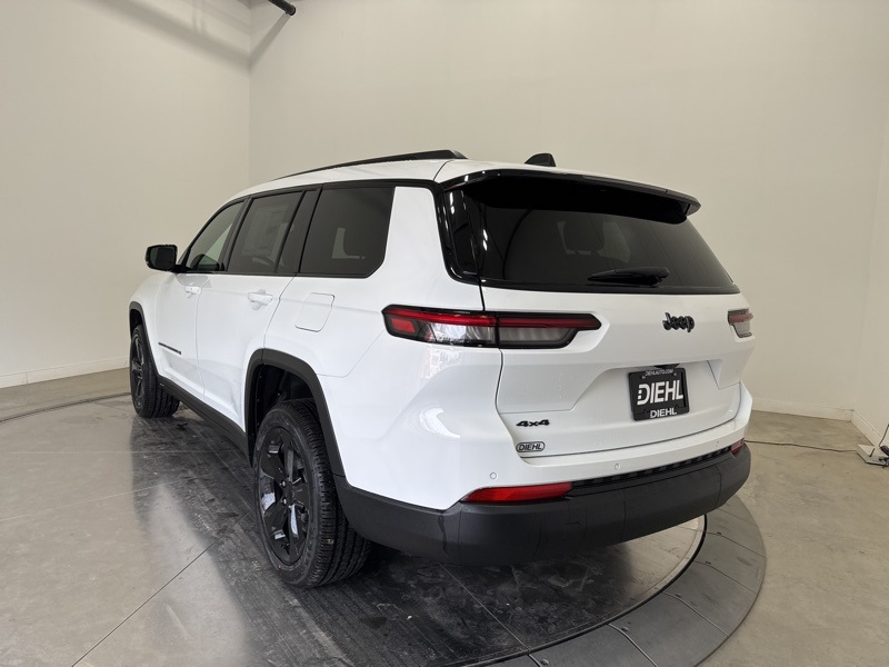 2025 Jeep Grand Cherokee Altitude X photo 3