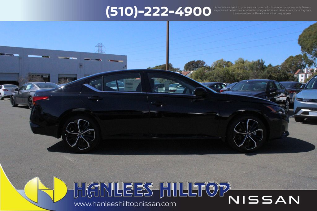 2025 Nissan Altima 2.5 SR photo 5