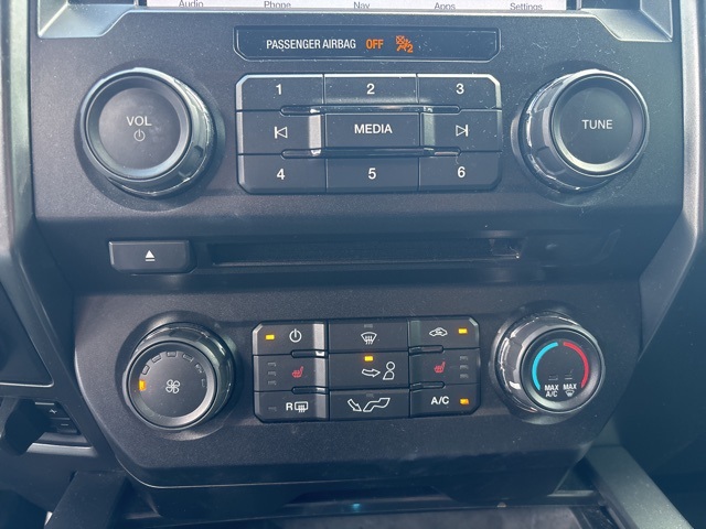 2018 Ford F-150 XLT photo 12