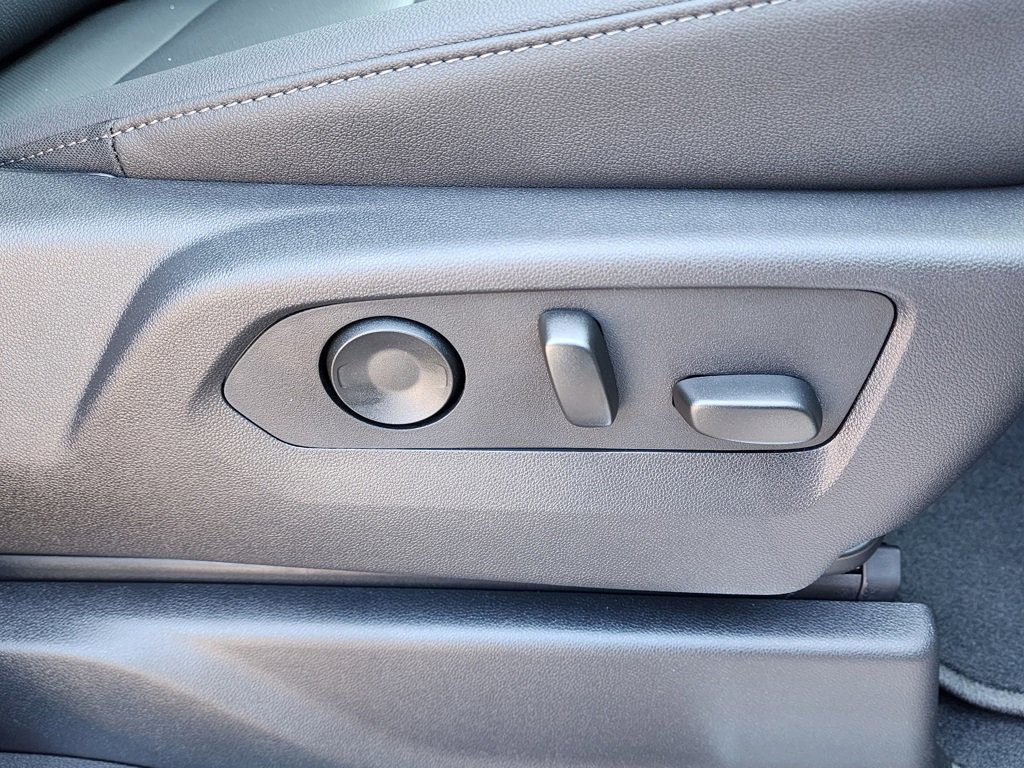2025 Gmc Sierra 1500 SLT photo 38