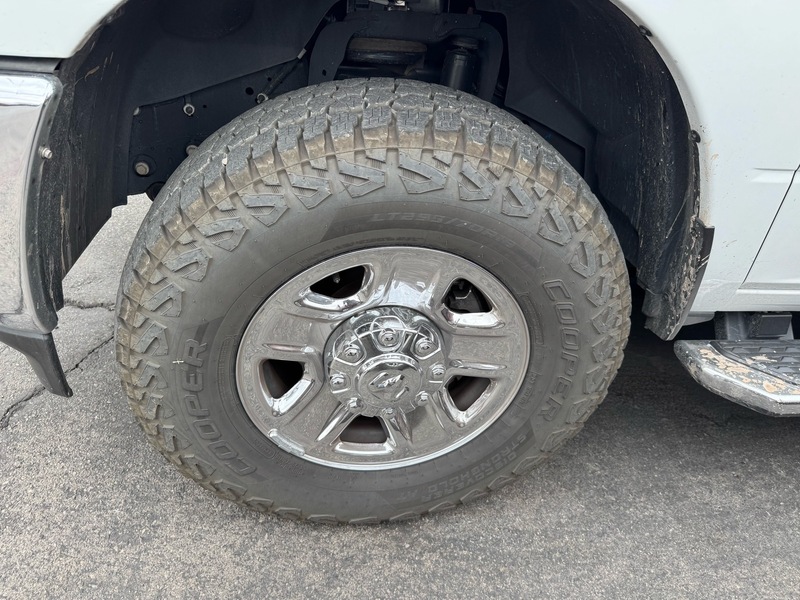 2024 Ram 3500 Tradesman photo 2
