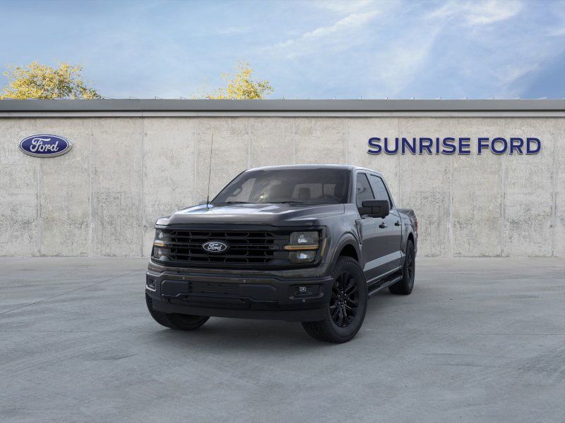 2025 Ford F-150 XLT photo 2
