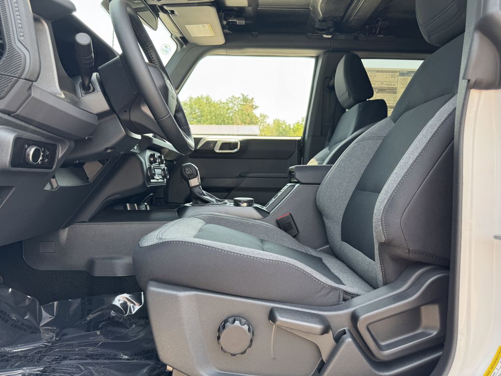 2025 Ford Bronco Big Bend photo 16