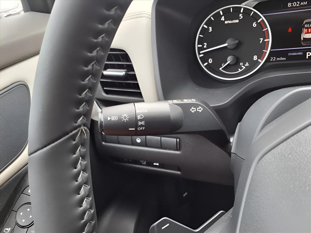 2025 Nissan Rogue SV photo 25