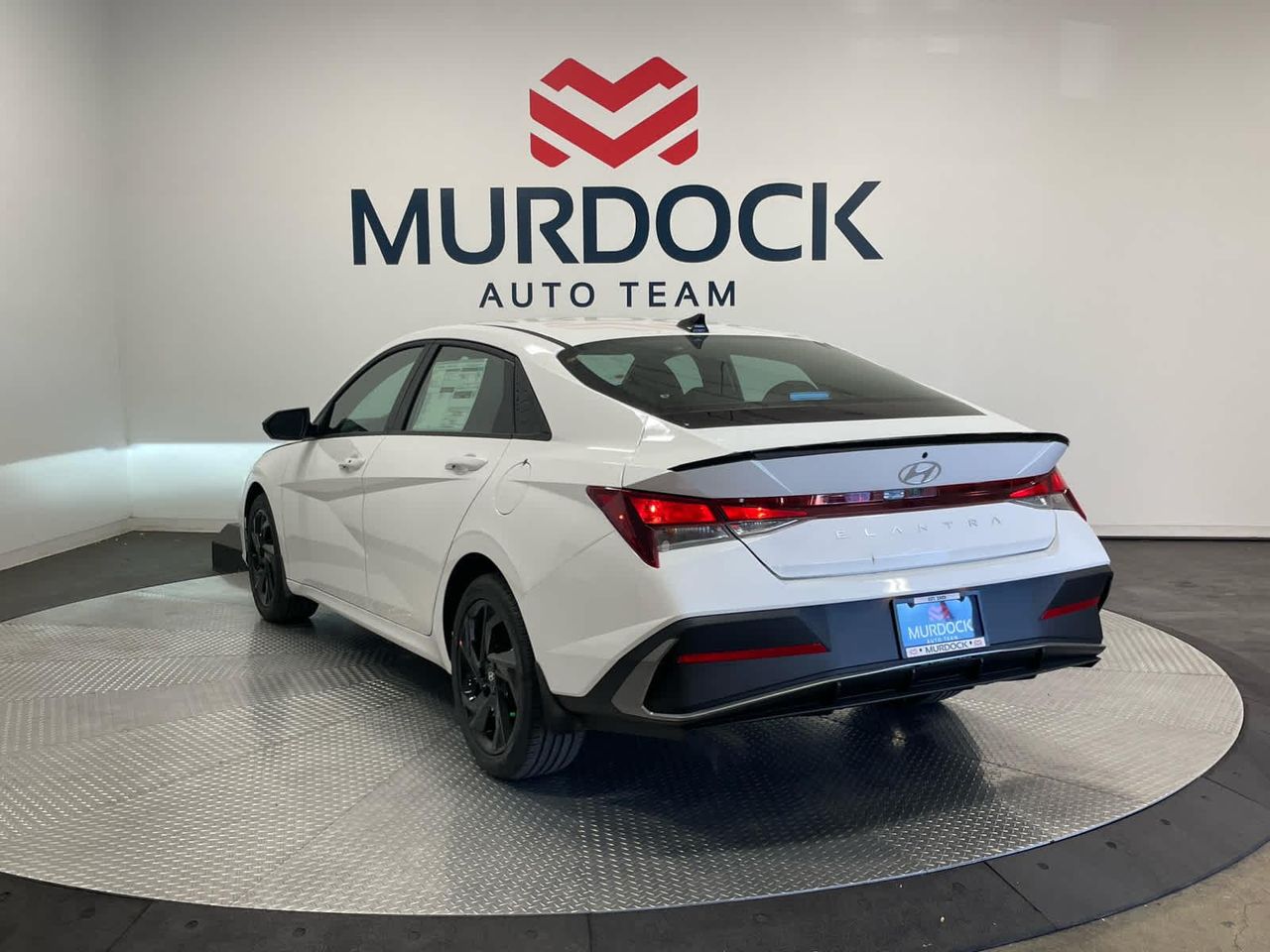 2026 Hyundai Elantra SEL Sport photo 4