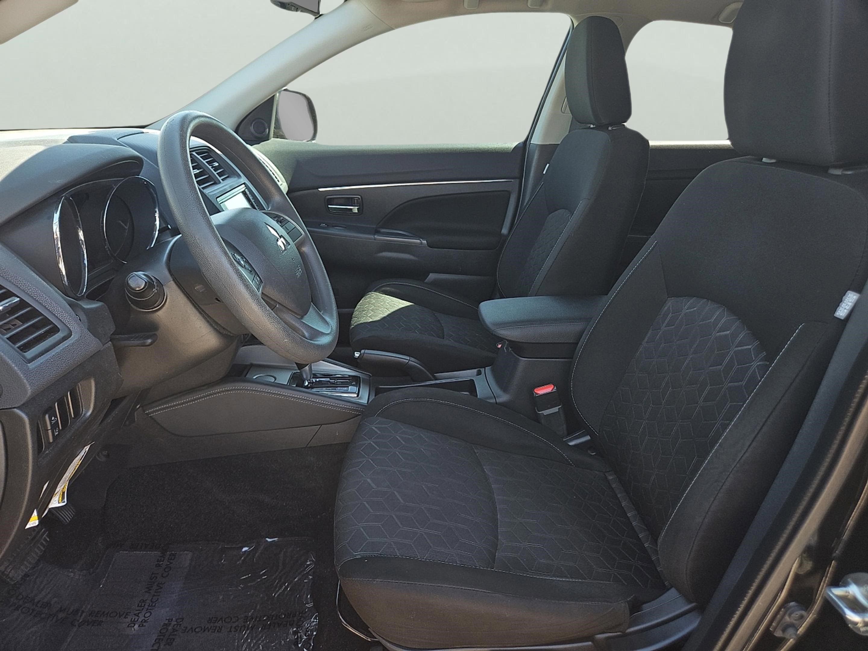 2022 Mitsubishi Outlander Sport SE photo 7