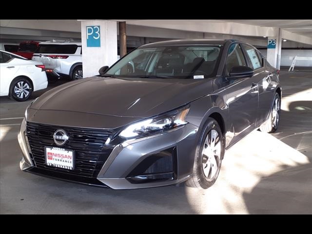 2025 Nissan Altima 2.5 S photo 3