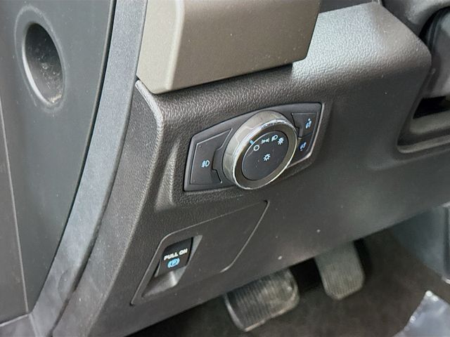 2021 Ford Expedition XLT photo 10