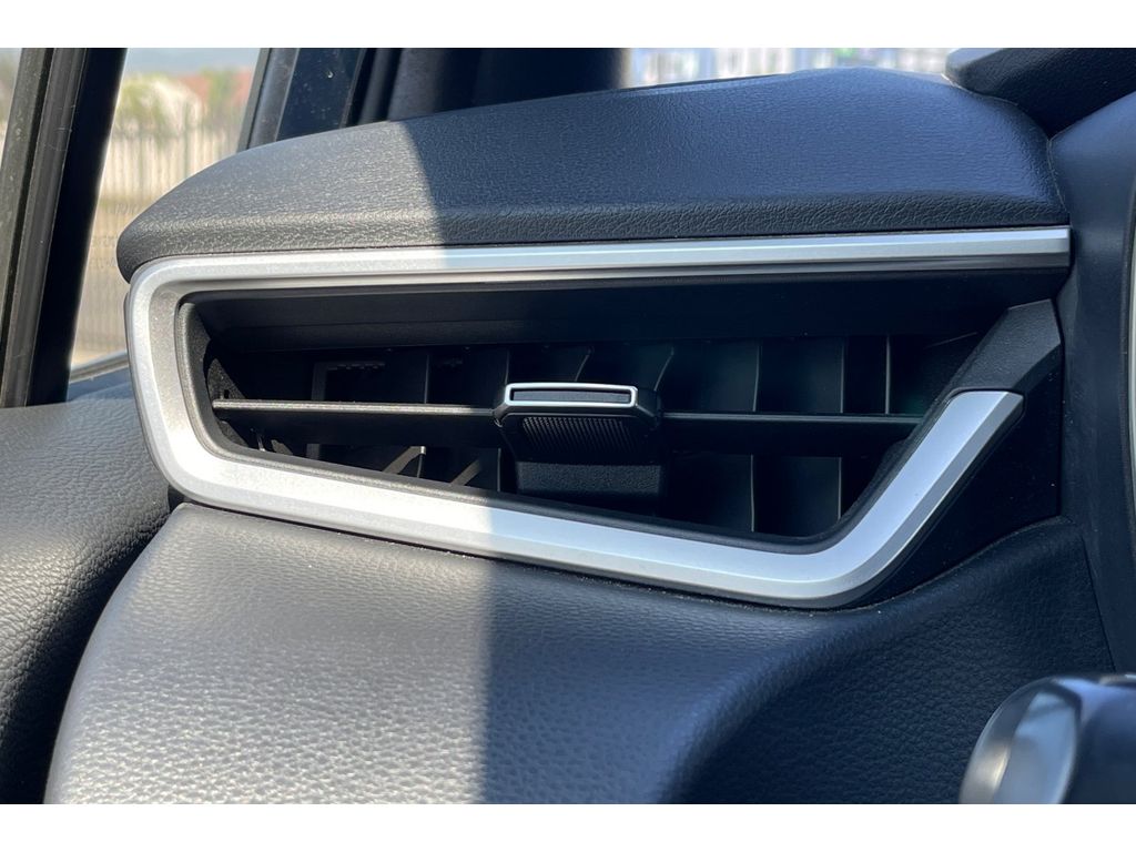 2022 Toyota Corolla SE photo 26