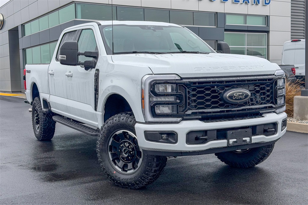 2025 Ford F-250 Super Duty XLT's photo