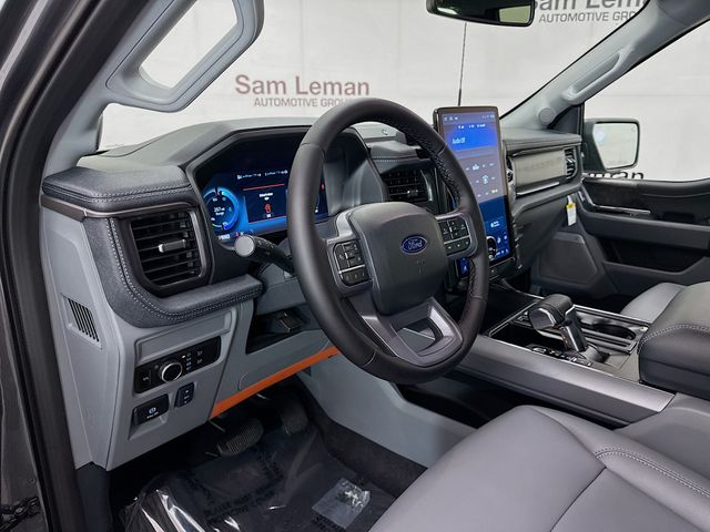 2025 Ford F-150 XLT photo 9