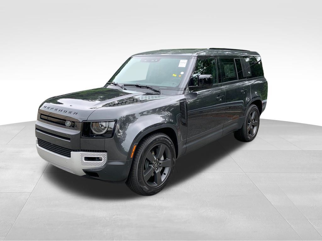 2024 Land Rover Defender S's photo