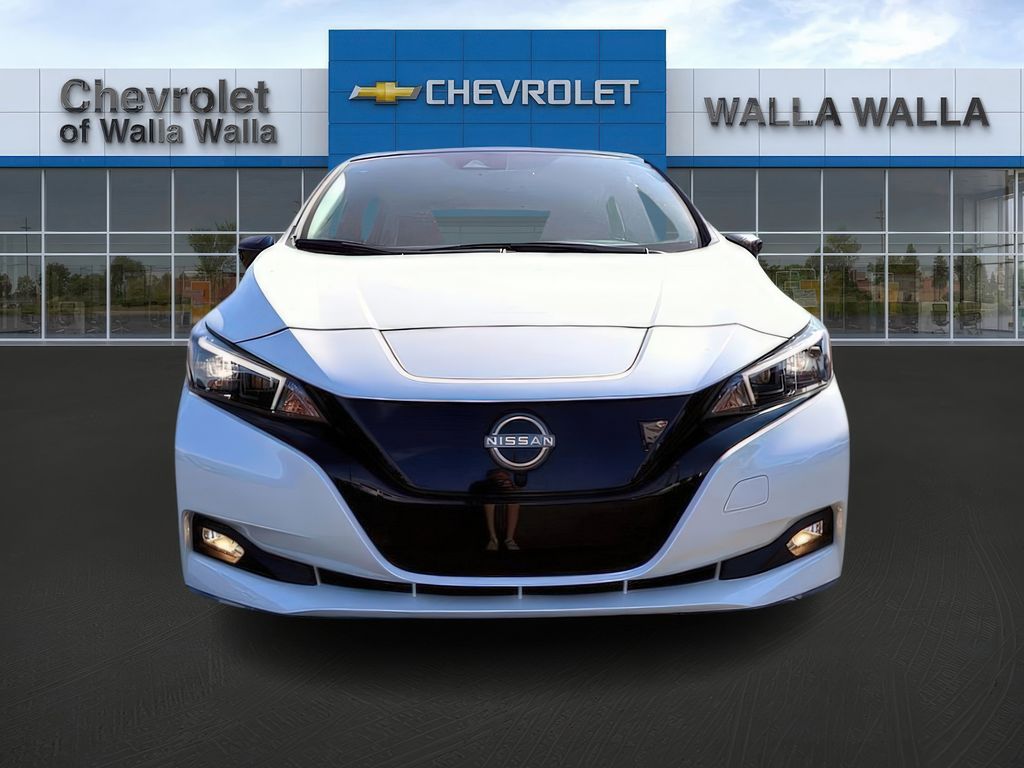2025 Nissan Leaf SV Plus photo 2