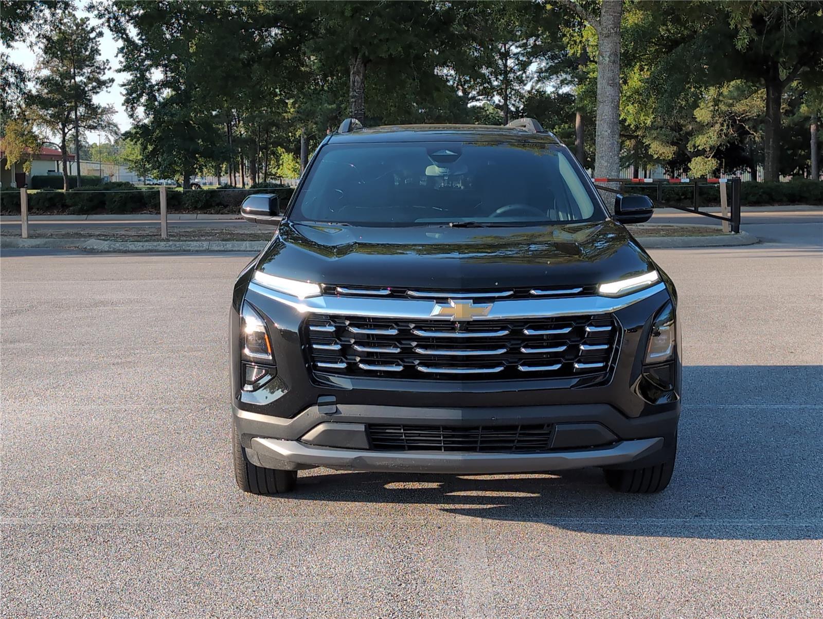 2025 Chevrolet Equinox LT photo 8