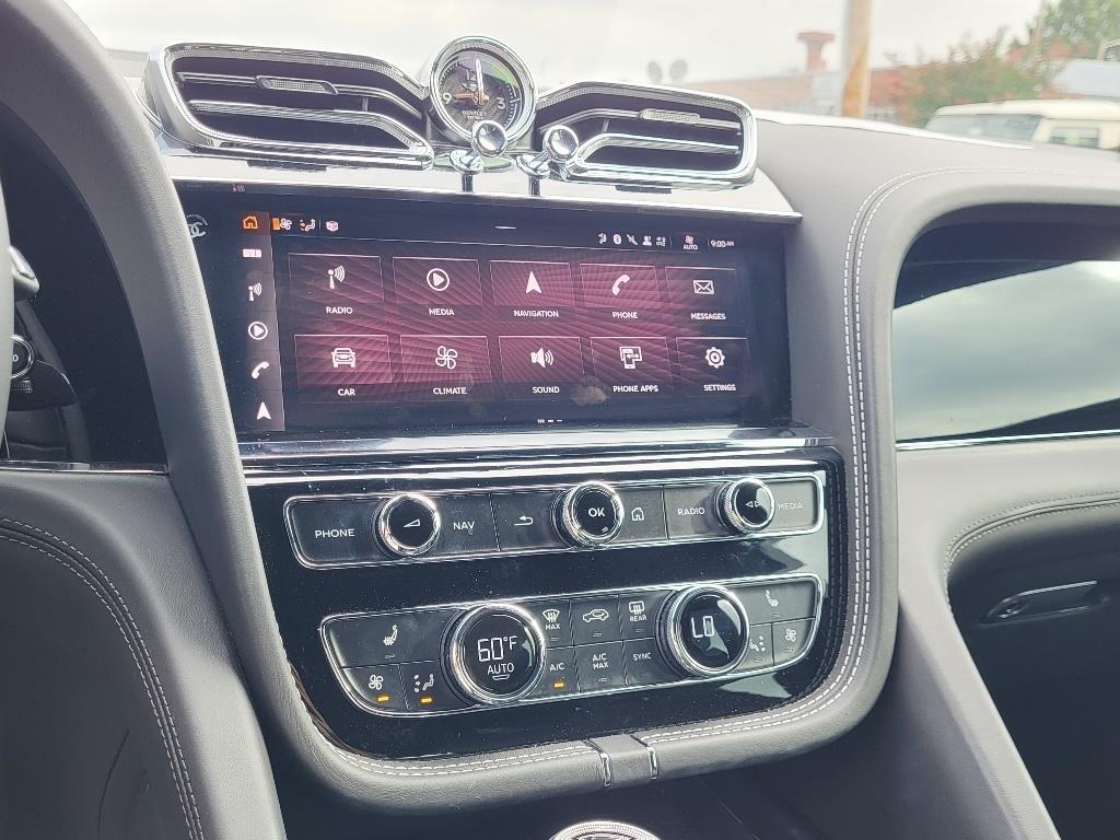 2021 Bentley Bentayga V8 photo 9