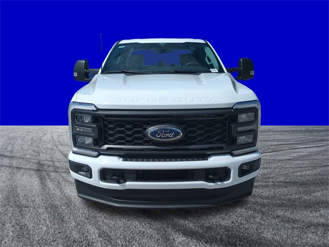 2026 Ford F-250 photo 9