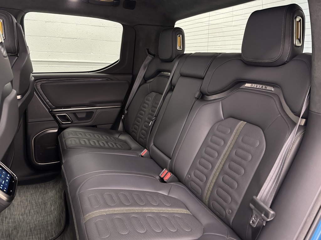 2022 Rivian R1T Launch Edition photo 14