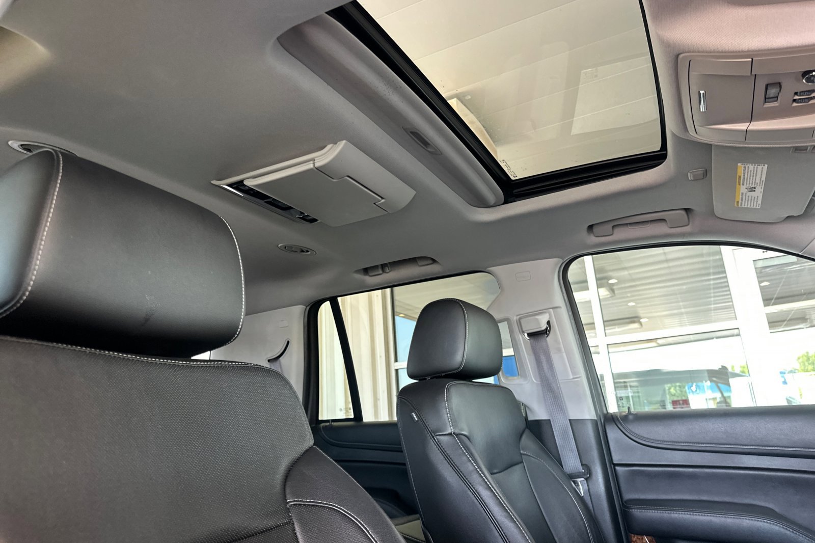 2015 Chevrolet Tahoe LTZ photo 17