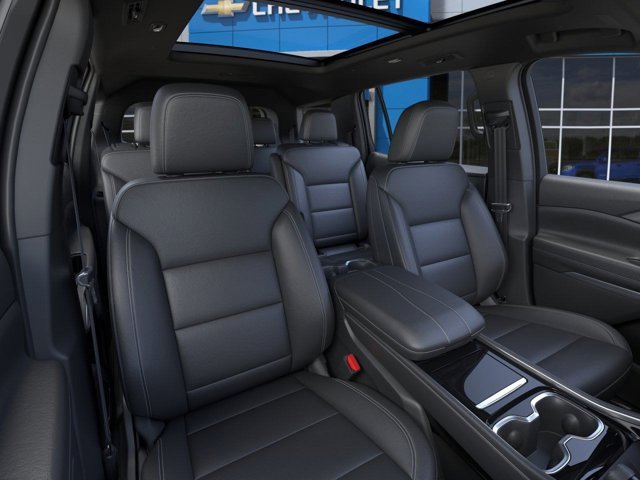 2026 Chevrolet Traverse photo 13