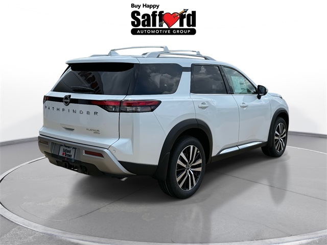 2025 Nissan Pathfinder Platinum photo 8