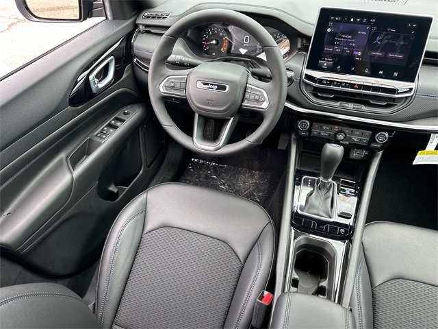 2025 Jeep Compass Latitude photo 16