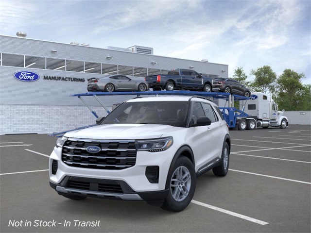 2025 Ford Explorer photo 2