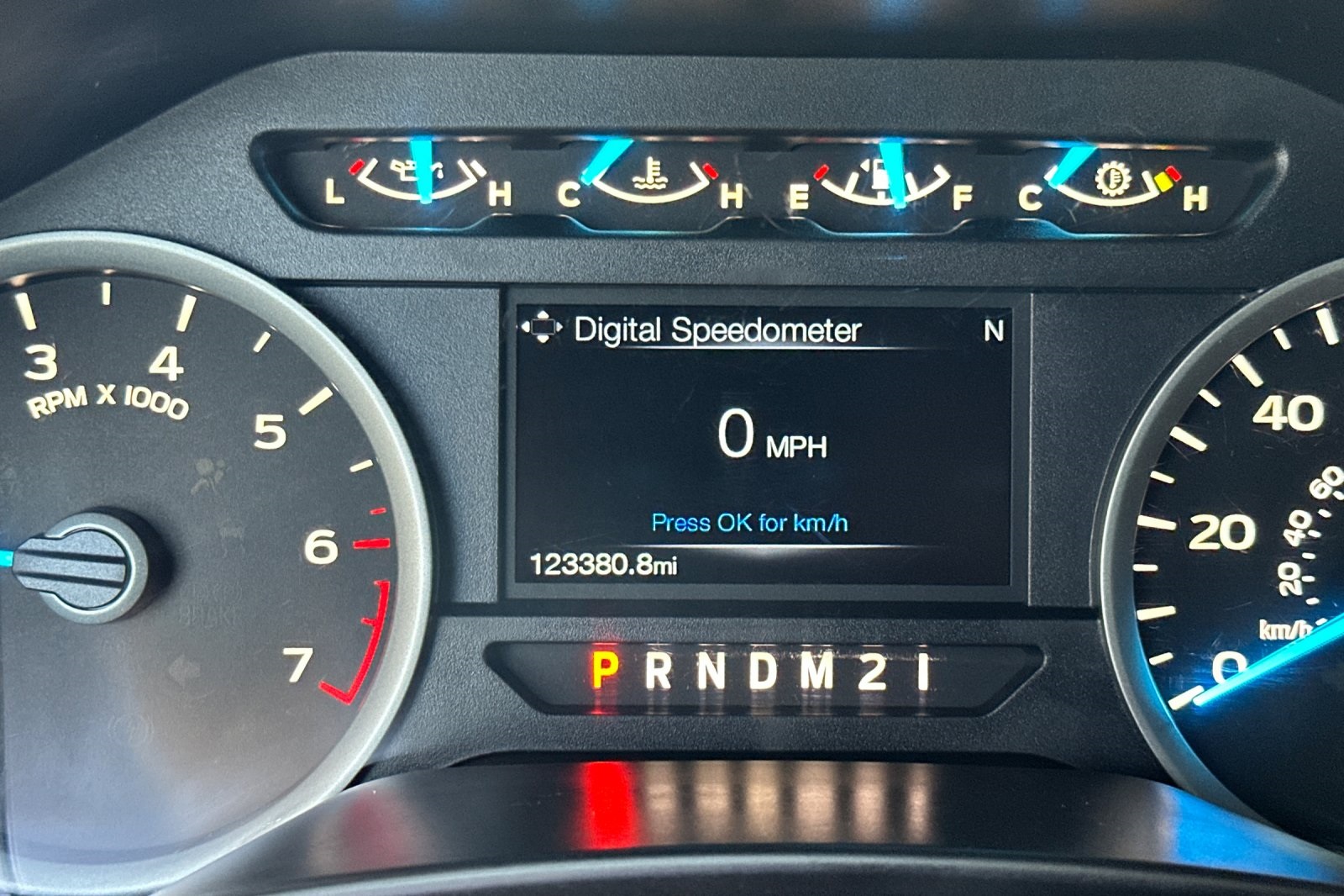2017 Ford F-150 XLT photo 20