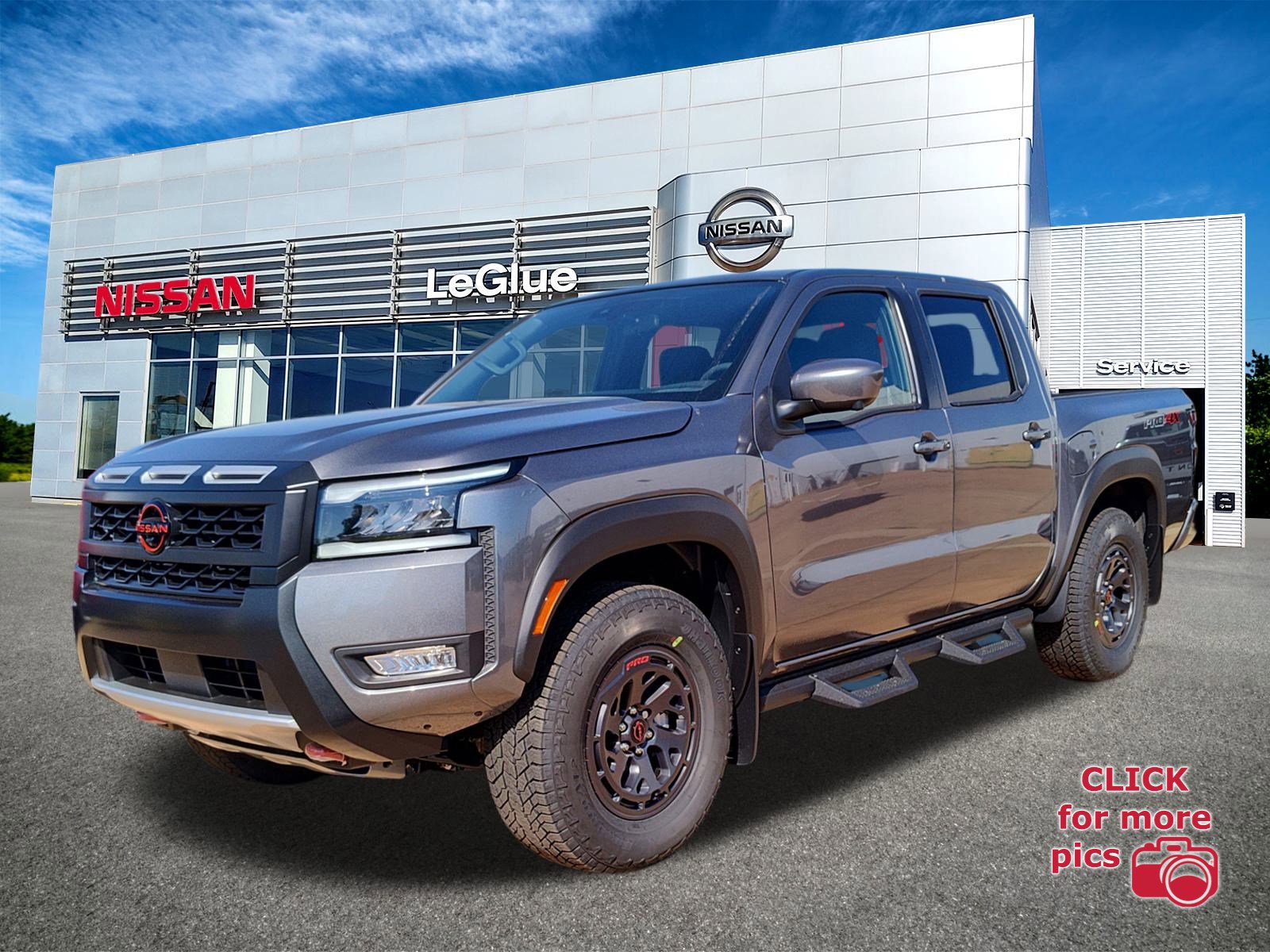 2026 Nissan Frontier PRO-4X's photo