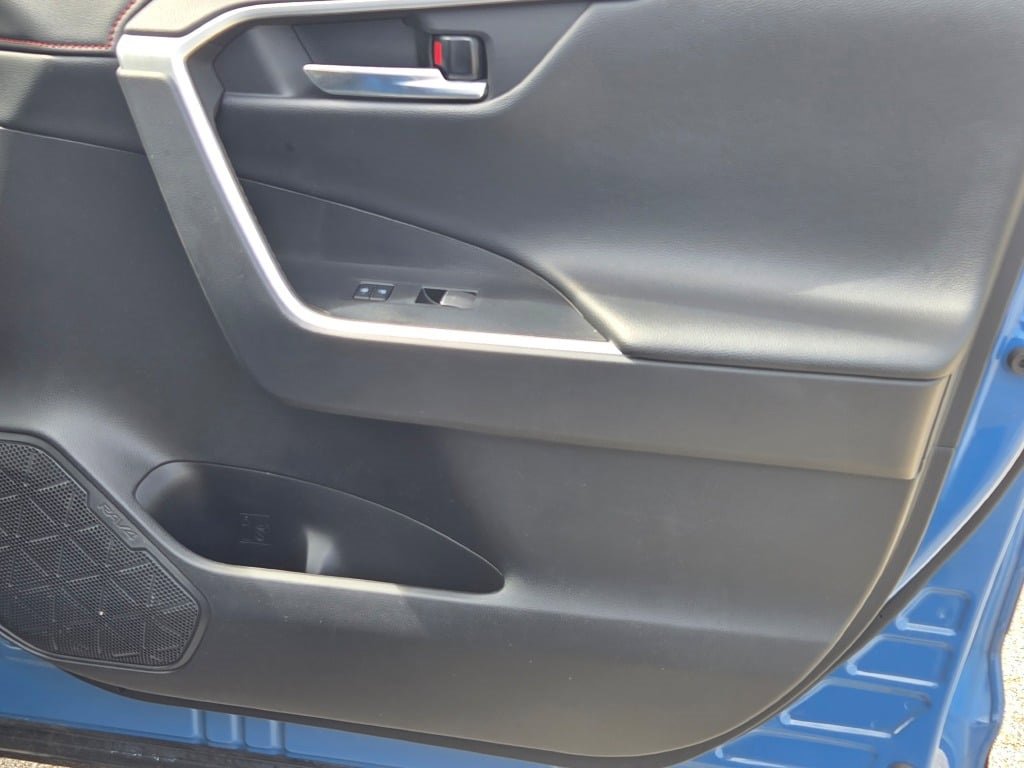 2023 Toyota RAV4 TRD photo 6