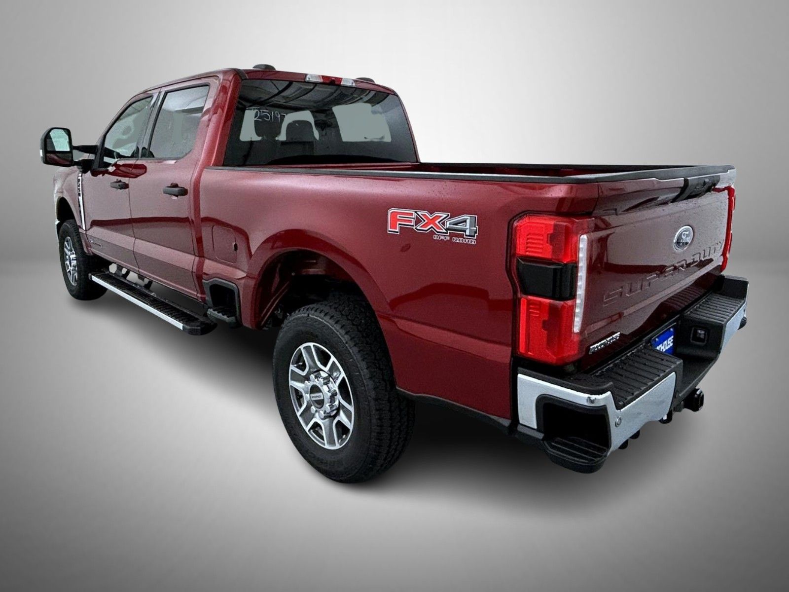 2025 Ford F-250 XLT photo 7