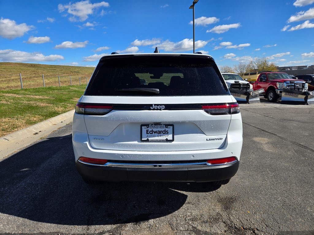 2025 Jeep Grand Cherokee Limited photo 4