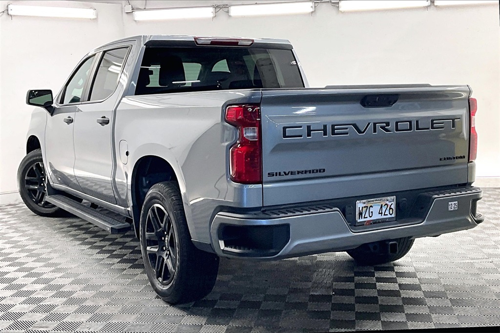 2024 Chevrolet Silverado 1500 Custom photo 9