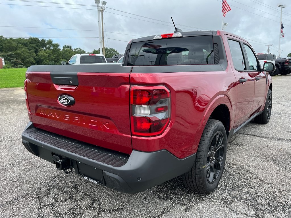 2025 Ford Maverick XLT photo 2