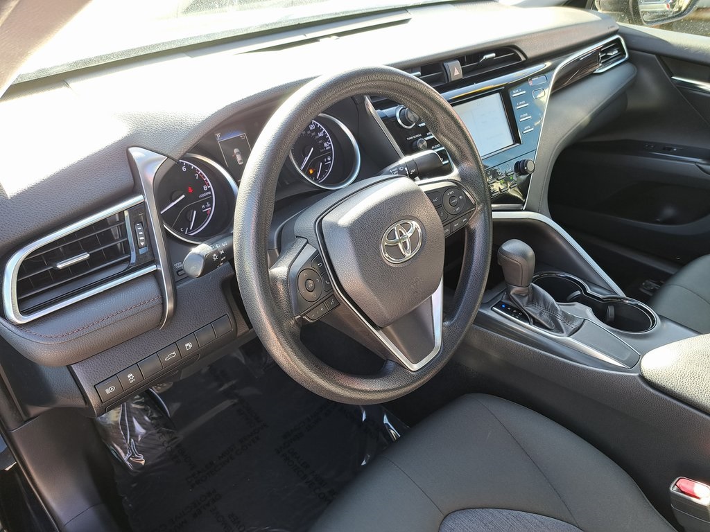 2018 Toyota Camry LE photo 11