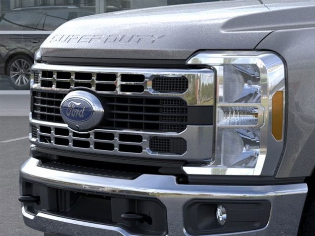 2026 Ford F-350 XLT photo 16