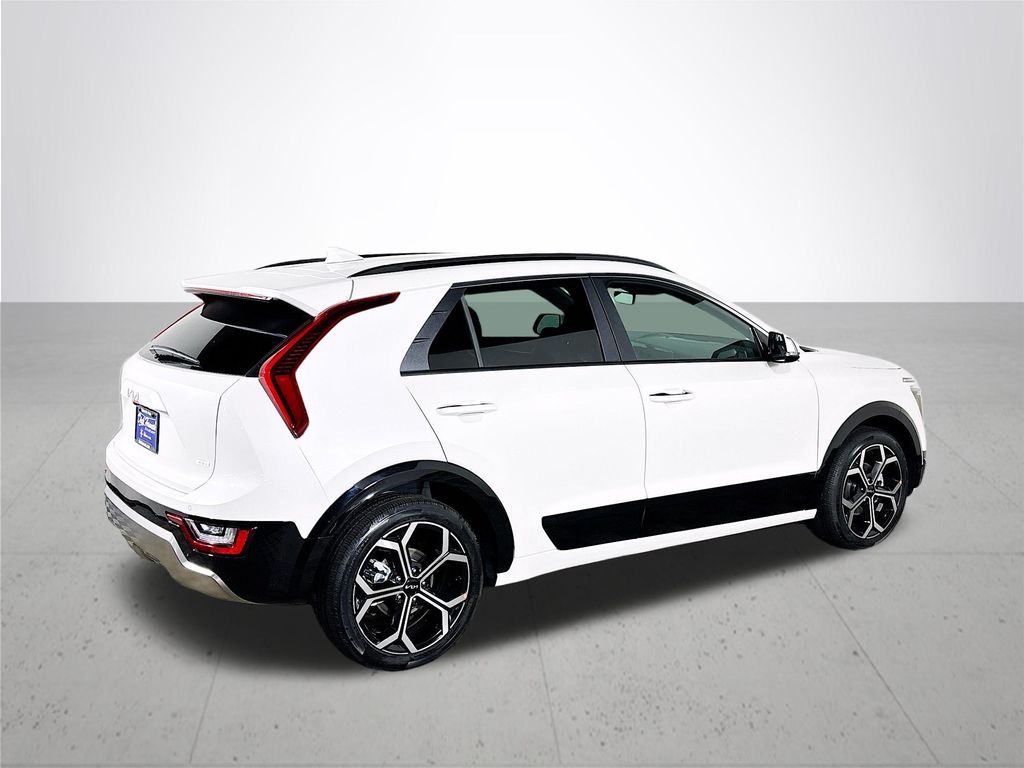 2025 Kia Niro Plug-In Hybrid SX Touring photo 5