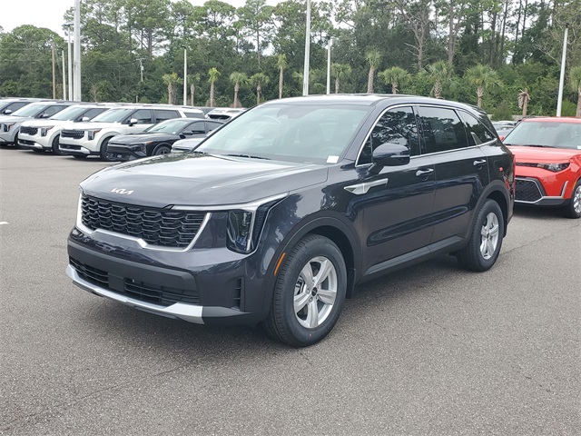 2026 Kia Sorento LX photo 2