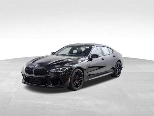 2025 BMW M8