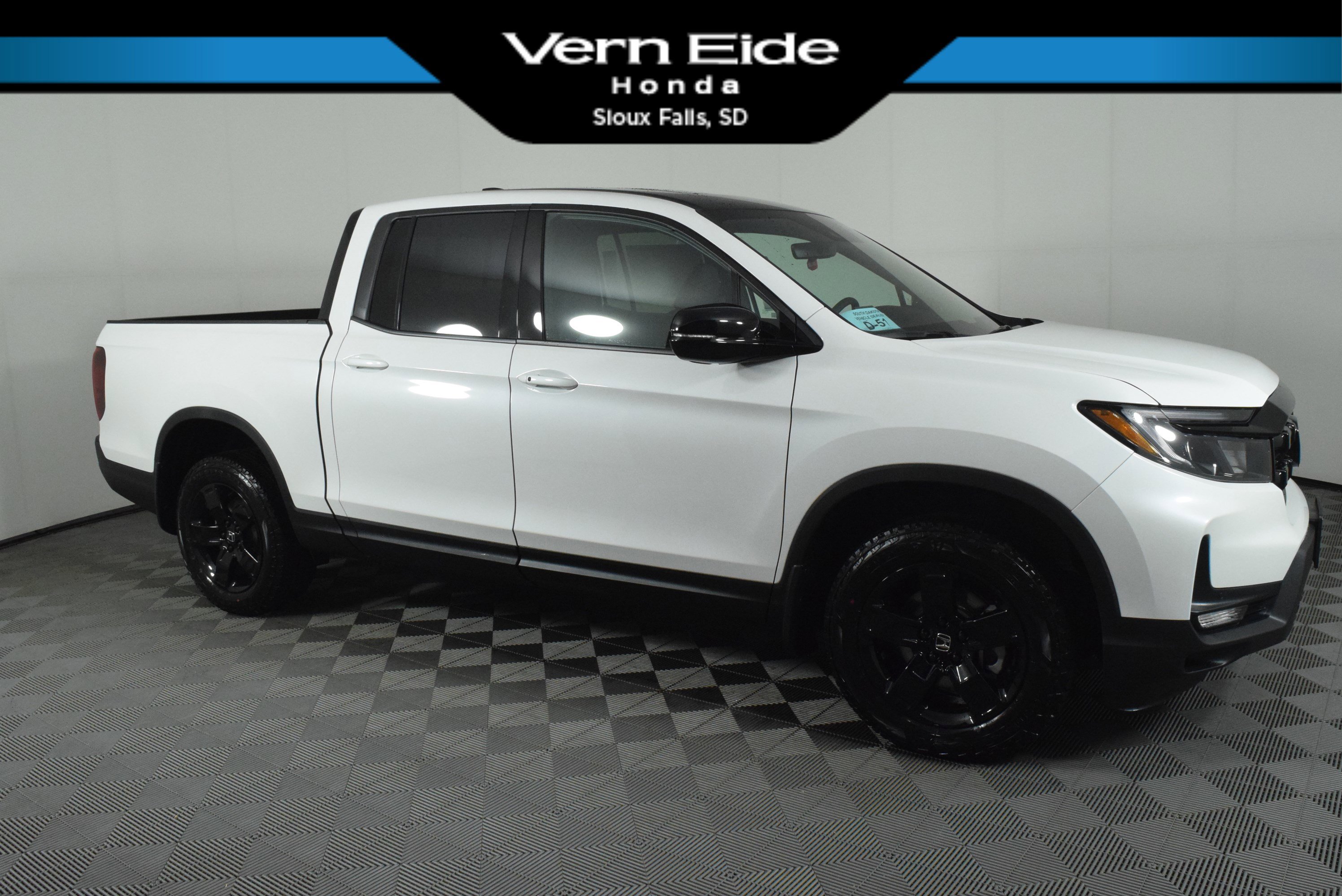 2026 Honda Ridgeline Black Edition's photo