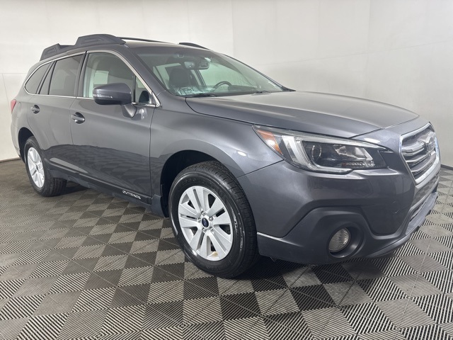 2018 Subaru Outback Premium's photo