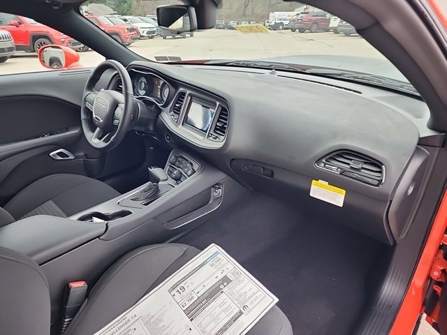 2023 Dodge Challenger R/T photo 22