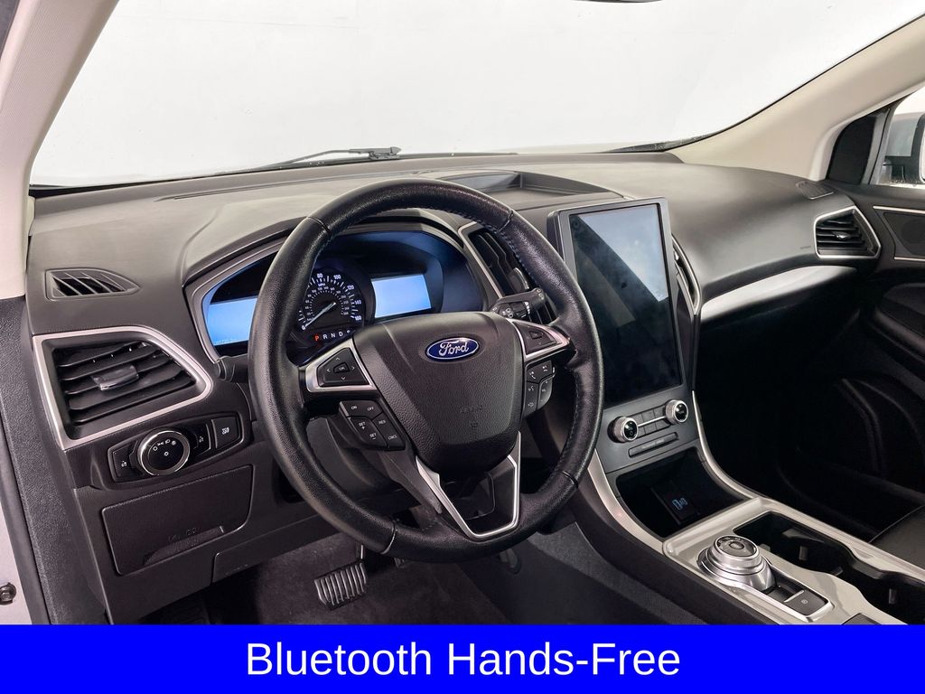 2023 Ford Edge SEL photo 9